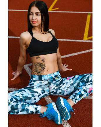 Спортивный черный топ на тонких бретелях 26679, Цвет: Черный, Размер: L