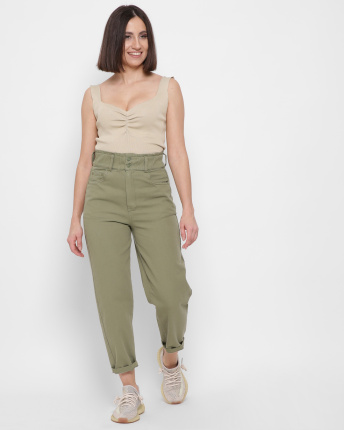 Стильные джинсы мом зеленого цвета 43279, Цвет: Зеленый, Размер: S