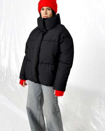 Стильний короткий пуховик чорного кольору 56093, Колір: Чорний, Розмір: XS, зображення 2