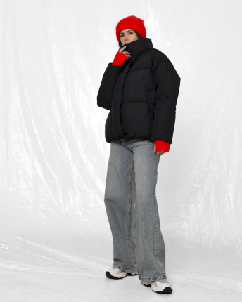 Стильний короткий пуховик чорного кольору 56093, Колір: Чорний, Розмір: XS, зображення 3