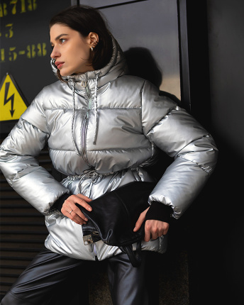 Пуховик женский серебряного цвета 56118, Цвет: Серебрянный, Размер: S, изображение 2