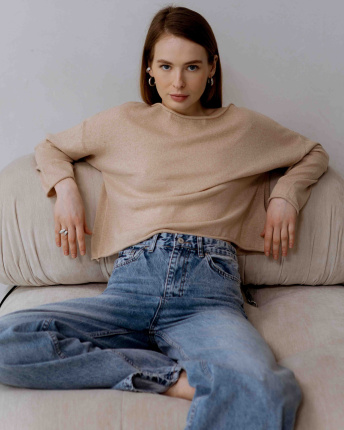 Лёгкий вязаный бежевый свитер свободного кроя 55974, Цвет: Бежевый, Размер: ONE SIZE