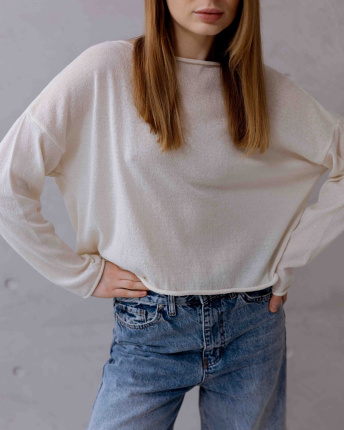Лёгкий вязаный молочный свитер свободного кроя 55975, Цвет: Молочний, Размер: ONE SIZE