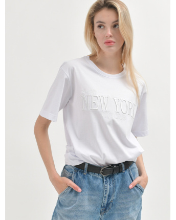 Женская белая футболка Standart с вышивкой New York 57919, Цвет: Белый, Размер: M