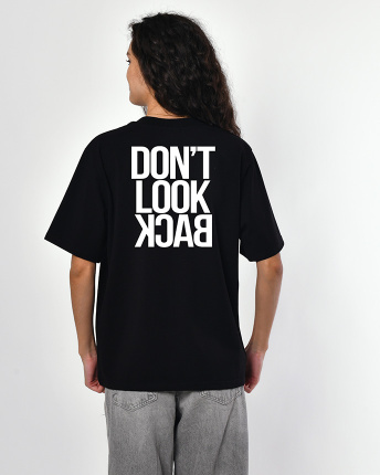 Женская чёрная футболка с принтом Don't Look Back 57942, Цвет: Черный, Размер: XS