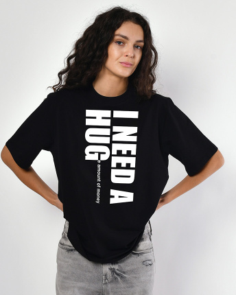 Женская чёрная футболка с принтом Hug 57951, Цвет: Черный, Размер: XS