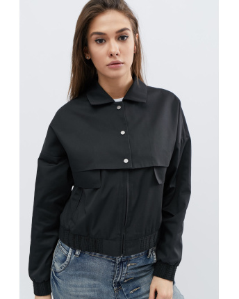 Короткая черная куртка с рисунком на спине 32385, Цвет: Черный, Размер: M