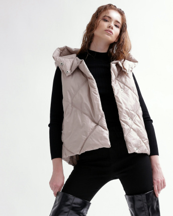 Жилет жіночий стьобаний X-Woyz LS-8930-10 55466, Колір: Бежевий, Розмір: S