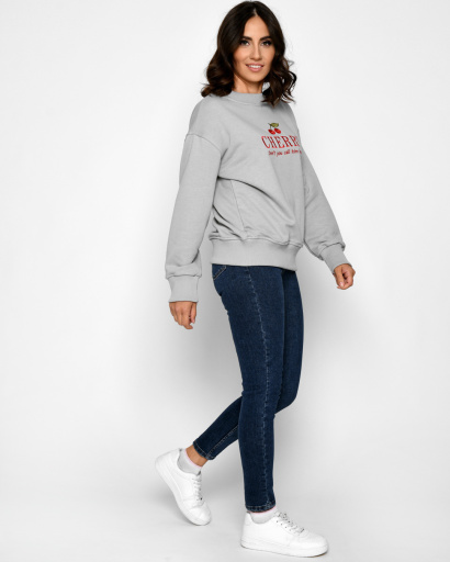 Жіночий оливковий світшот з вишивкою "CHERRY" 52347, Колір: Оливковий, Розмір: S, зображення 4