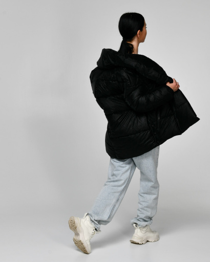 Зимняя женская черная куртка с поясом 55582, Цвет: Черный, Размер: L, изображение 2