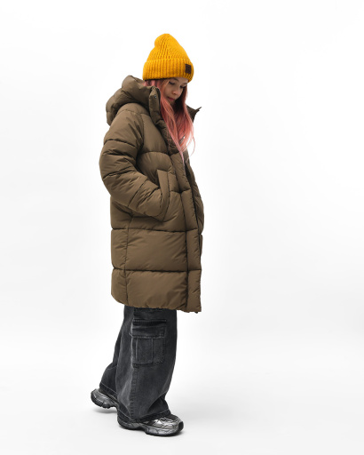 Зимний оливковый пуховик для девочки на эко-пухе 57168, Цвет: Оливковый, Размер: 128, изображение 2