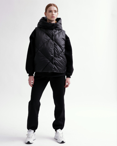 Женский стеганый жилет черного цвета 55465, Цвет: Черный, Размер: L, изображение 2