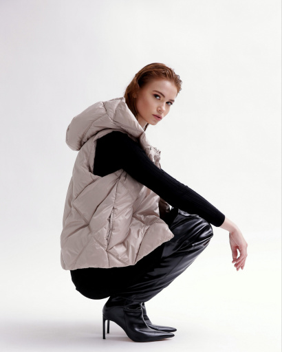 Жіночий стьобаний жилет кольору беж 55466, Колір: Бежевий, Розмір: S, зображення 4