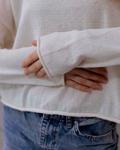 Лёгкий вязаный молочный свитер свободного кроя 55975, Цвет: Молочний, Размер: ONE SIZE, изображение 3