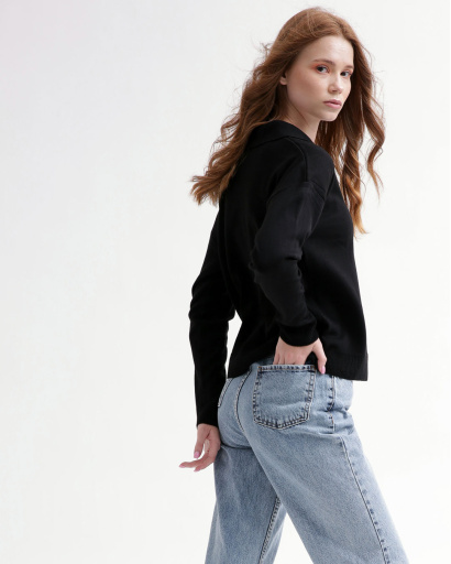 Женский широкий черный пуловер 55780, Цвет: Черный, Размер: ONE SIZE, изображение 3