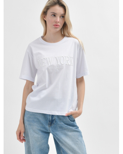 Жіноча біла футболка Standart з вишивкою New York 57919, Колір: Білий, Розмір: L, зображення 4