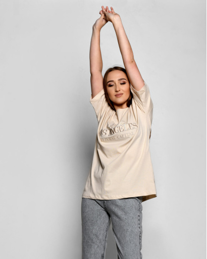 Женская бежевая футболка с вышивкой Los Angeles 57915, Цвет: Бежевый, Размер: L, изображение 2