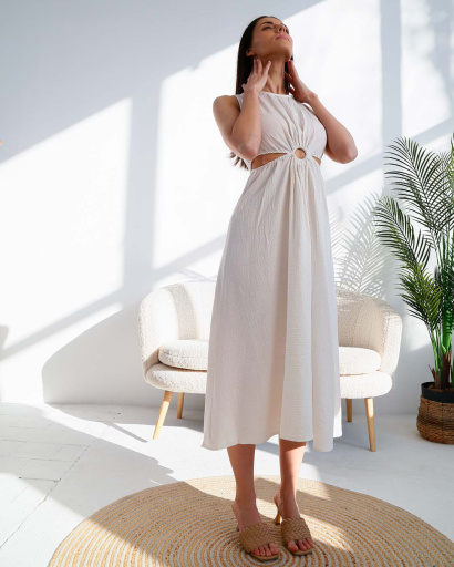 Сарафан міді з вирізами та декоративним кільцем 55959, Колір: Молочний, Розмір: S, зображення 8