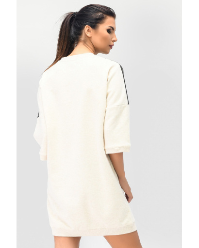 Сукня oversize зі вставками з еко шкіри та написом 31952, Колір: Бежевий, Розмір: XS, зображення 3