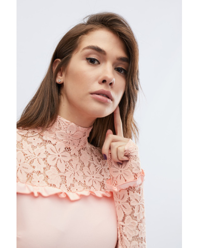 Короткое платье с гипюром и рюшами цвета персик 32789, Цвет: Персиковий, Размер: XS, изображение 3