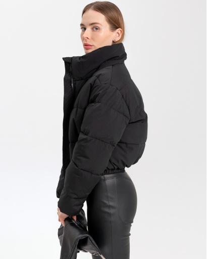 Короткая демисезонная куртка черного цвета 55884, Цвет: Черный, Размер: XS, изображение 3