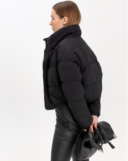 Короткая демисезонная куртка черного цвета 55884, Цвет: Черный, Размер: XS, изображение 5